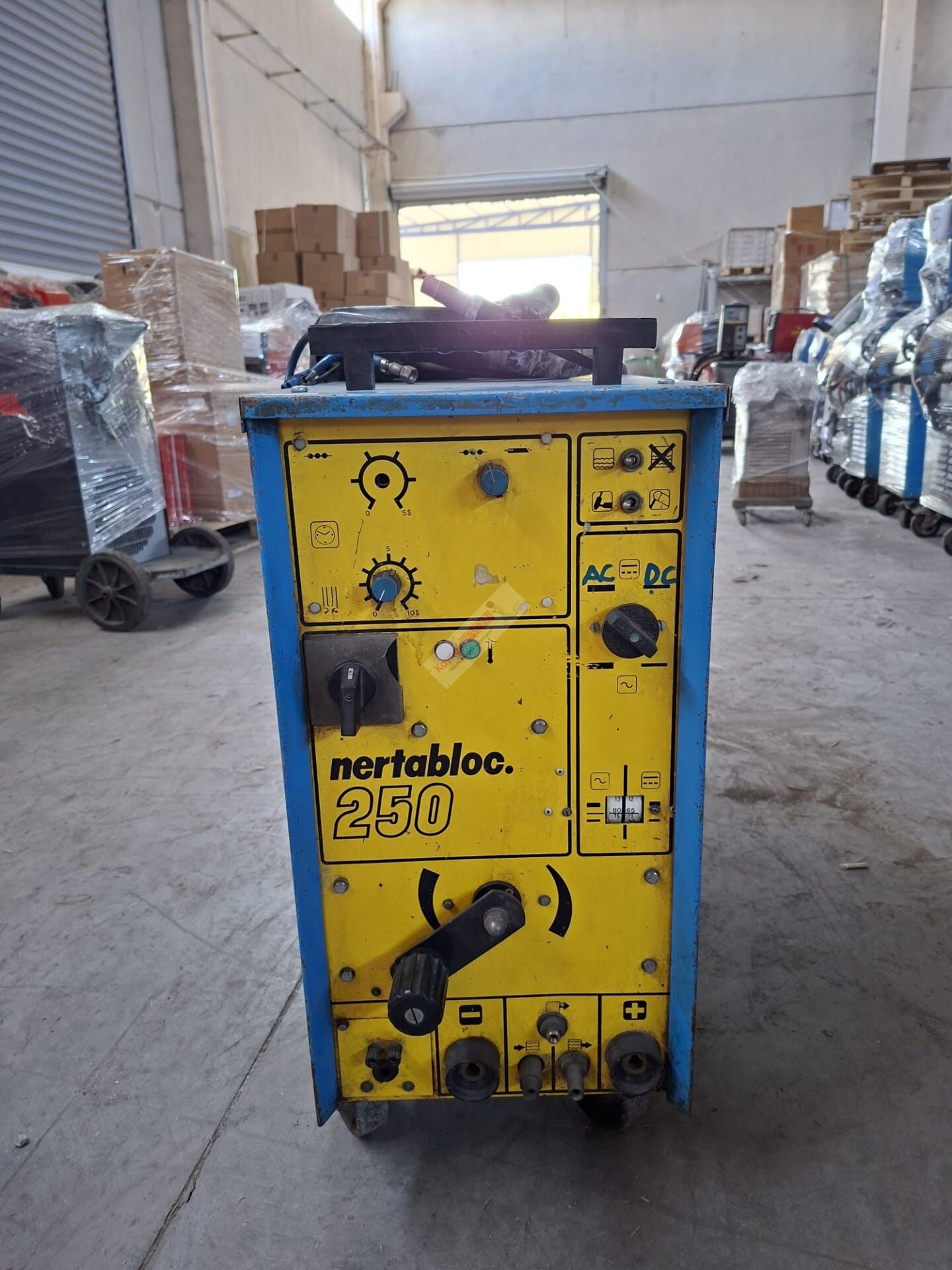 SAT Nertabloc 250 AC/DC Kol Ayarlı (Sulu)